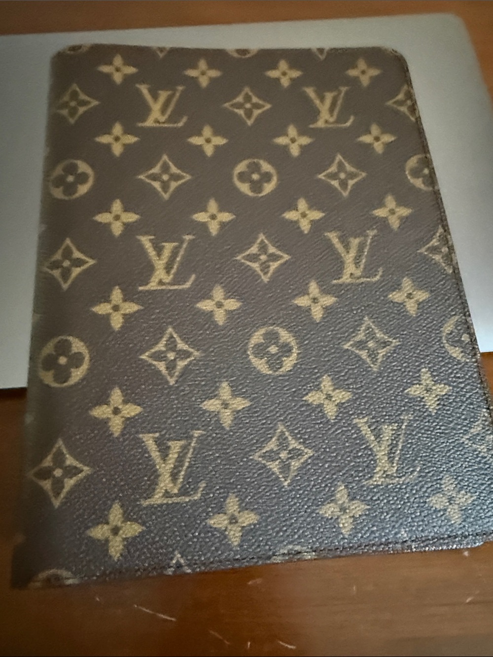 Louis Vuitton desk agenda , comes full set , box ribbon and cloth cover